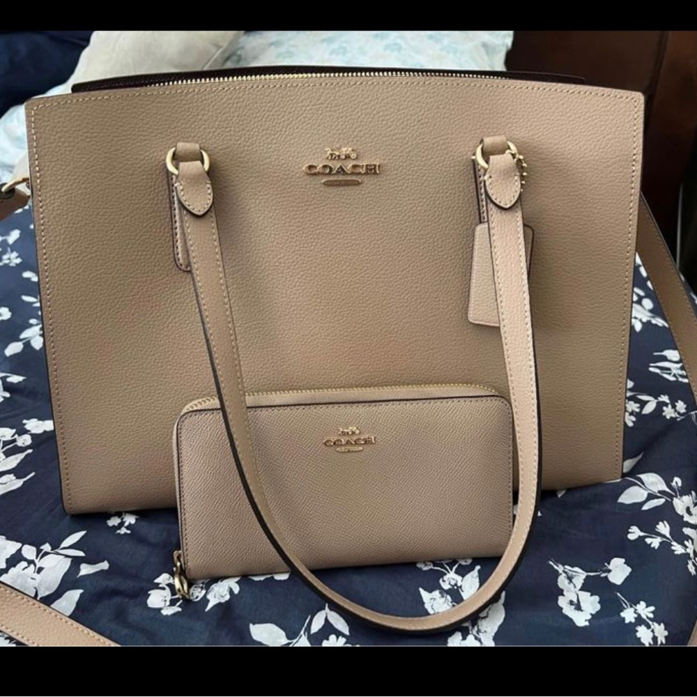Coach tote with Matching wallet